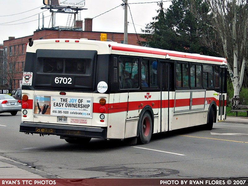 File:Toronto Transit Commission 6702-a.jpg