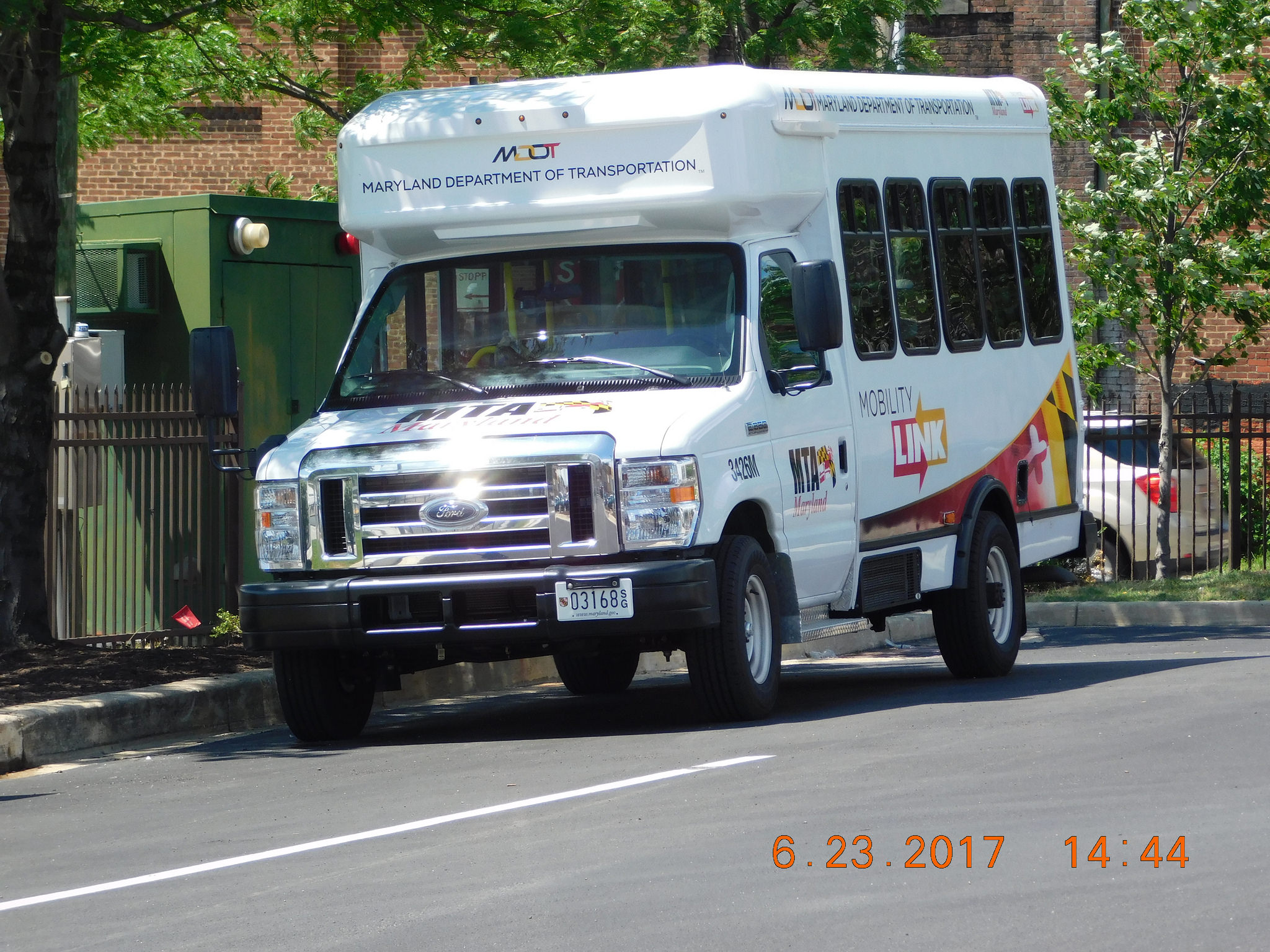 Maryland_Transit_Administration_MobilityLINK_3426-a.jpg