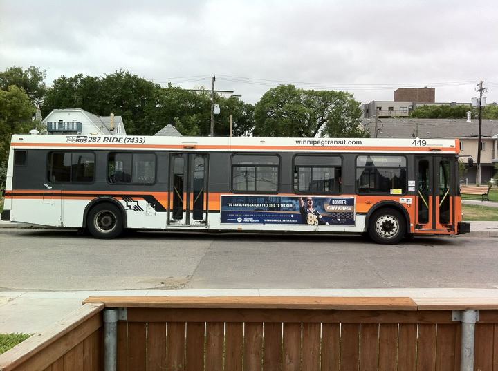 Winnipeg Transit 449-a.jpg