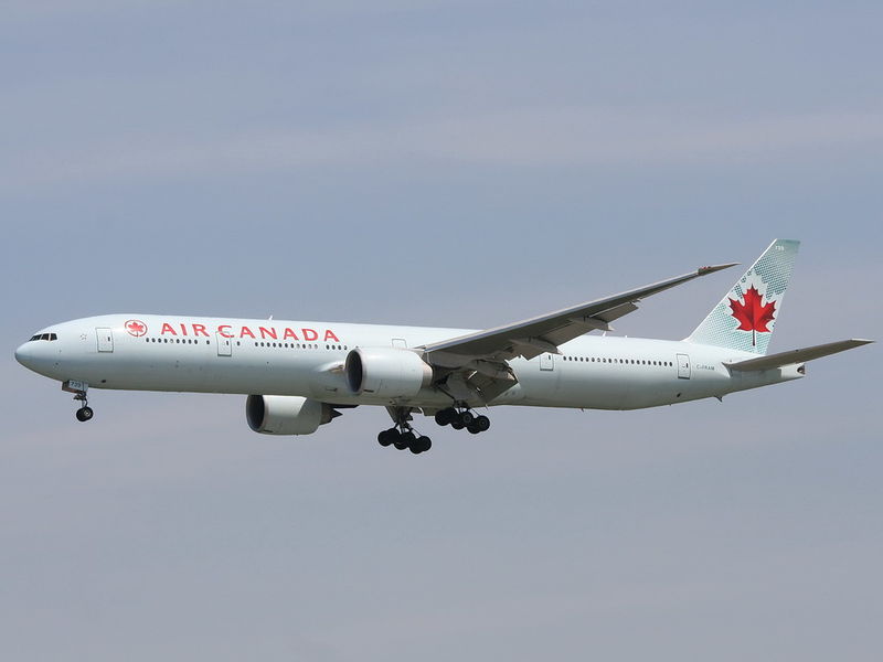 File:Air Canada 739 C-FRAM-a.jpg