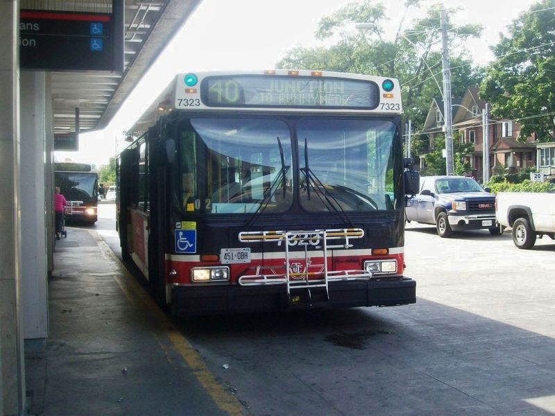 File:Toronto Transit Commission 7323-b.jpg