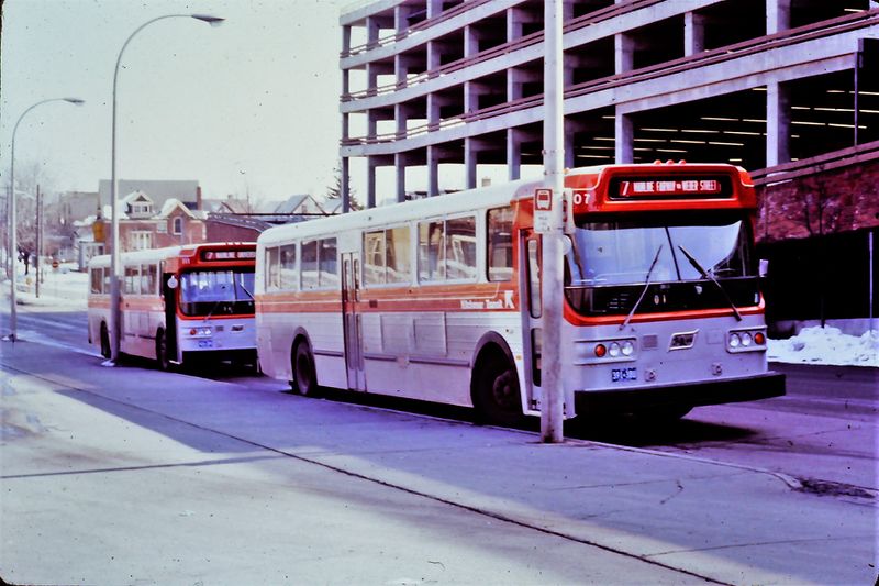 File:Kitchener Transit 207-a.jpg