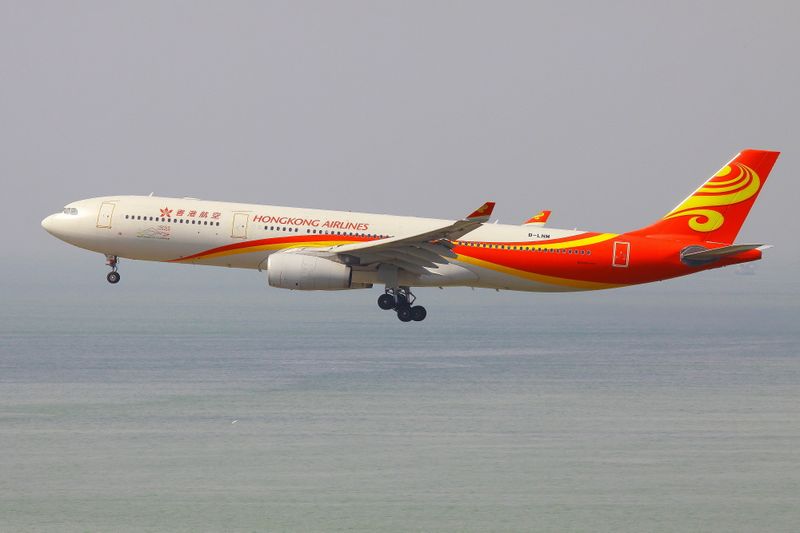 File:Hong Kong Airlines B-LNM-a.jpg
