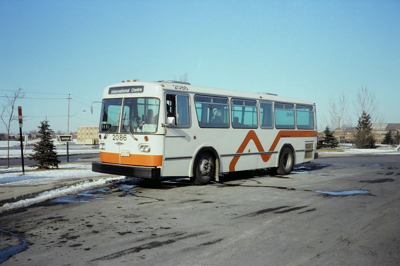 File:Mississauga Transit 2086-a.jpg