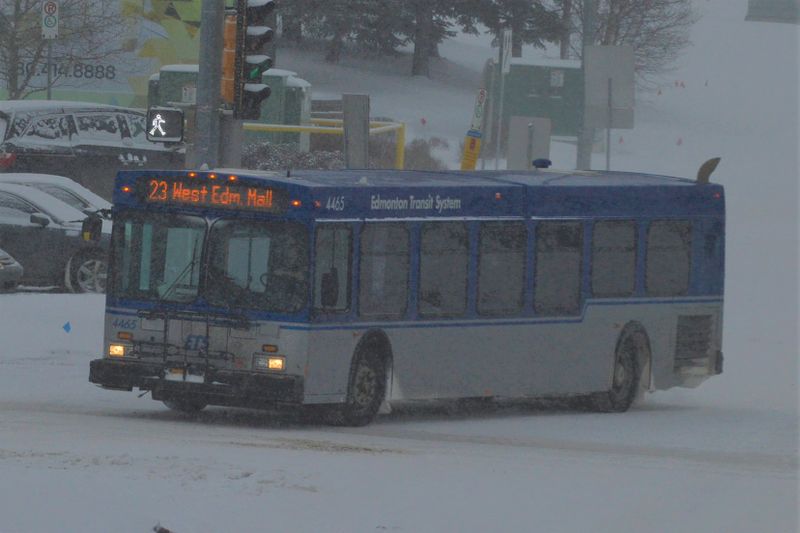 File:Edmonton Transit Service 4465-a.jpg