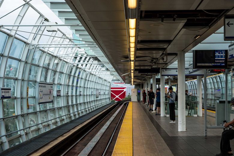 TransLink Skytrain Main Street Science World