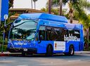 Santa Monica's Big Blue Bus 2913-a.jpg